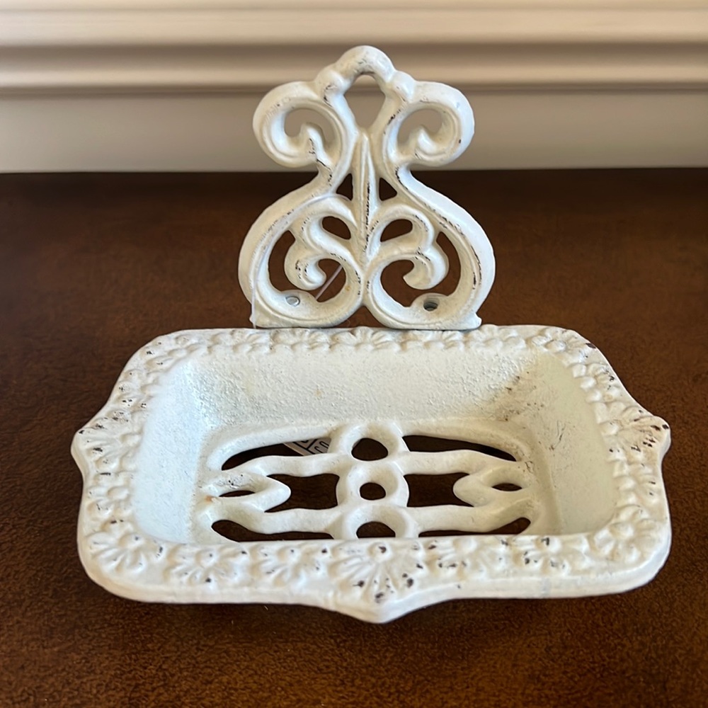 NWT Vintage Cast Iron Soap/Sponge Dish